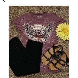 🦋Purple graphic tee woman’s